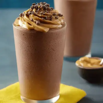 Chocolate Peanut Butter Banana Smoothies