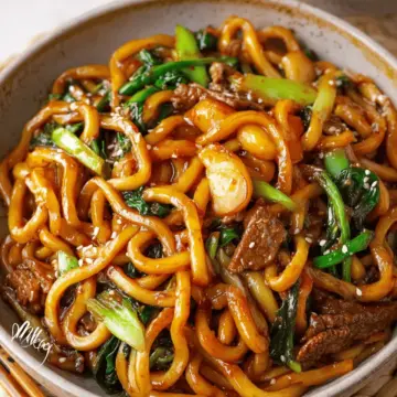 Yaki Udon (Stir Fries Udon Noodles)