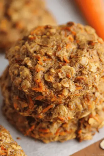 Healthy Carrot Cake Oatmeal Cookies