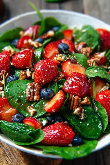 15-Minute Strawberry Spinach Salad