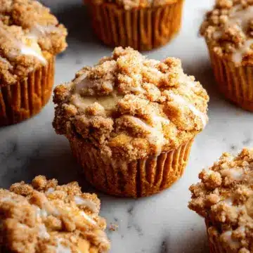 Apple Cinnamon Crumb Muffins