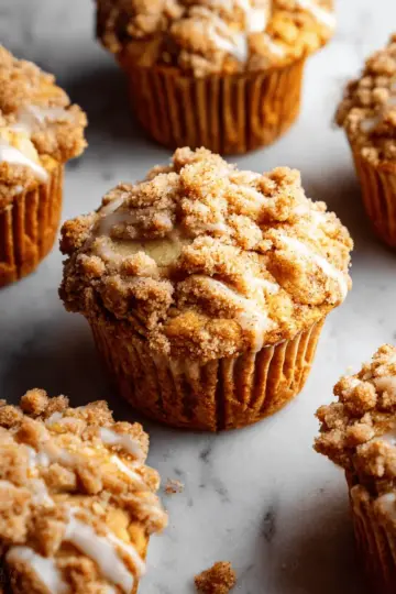 Apple Cinnamon Crumb Muffins
