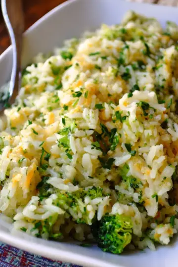 Cheesy Broccoli Rice
